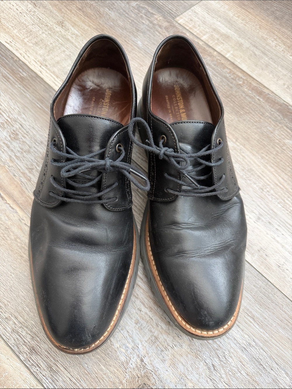 Johnston & Murphy Black Leather Lace-Up Derby Shoes